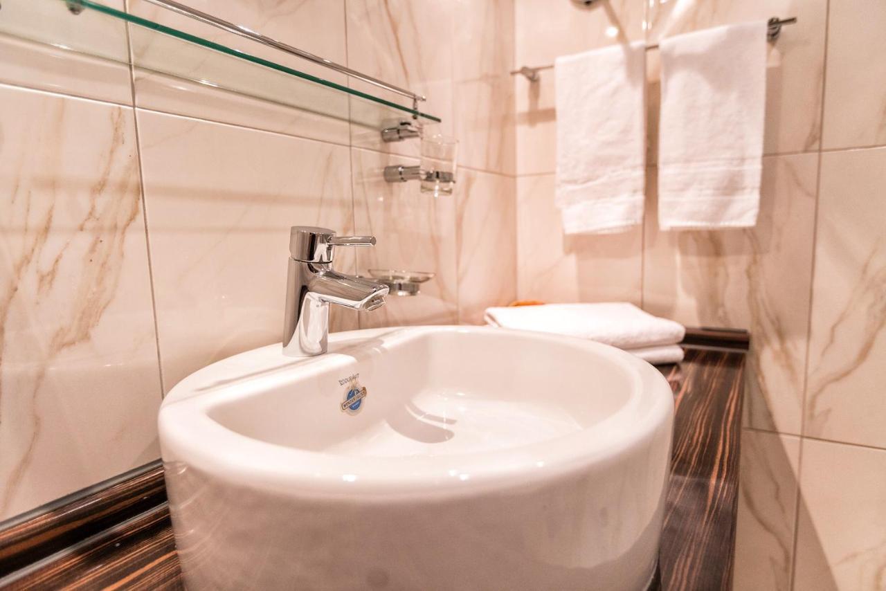 Hotel Krone Friesenheim  Dış mekan fotoğraf
