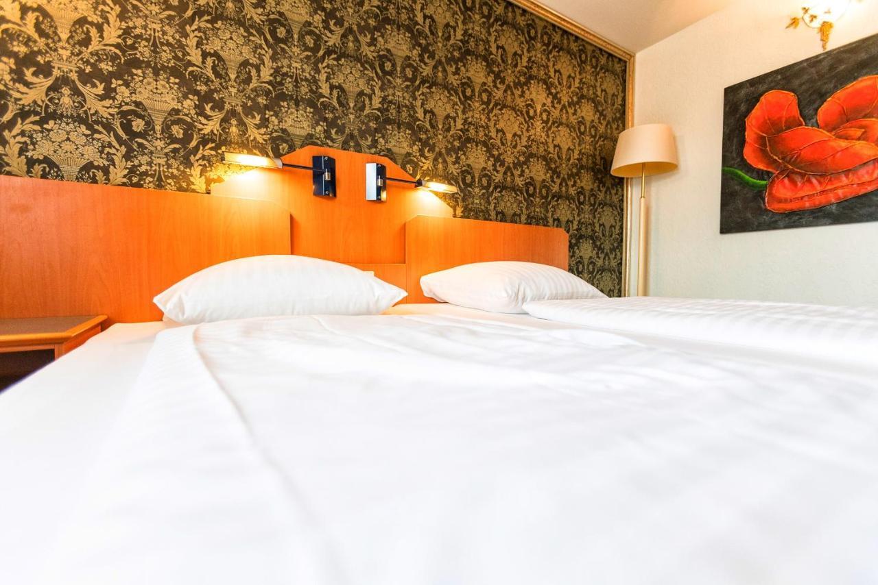Hotel Krone Friesenheim  Dış mekan fotoğraf